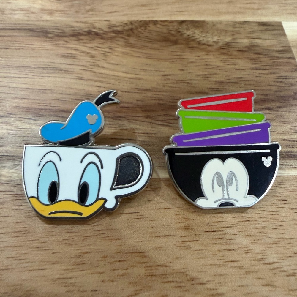 Disney Donald Duck Teacup & Mickey Mouse Bowl Hidden Mickey Pin Set